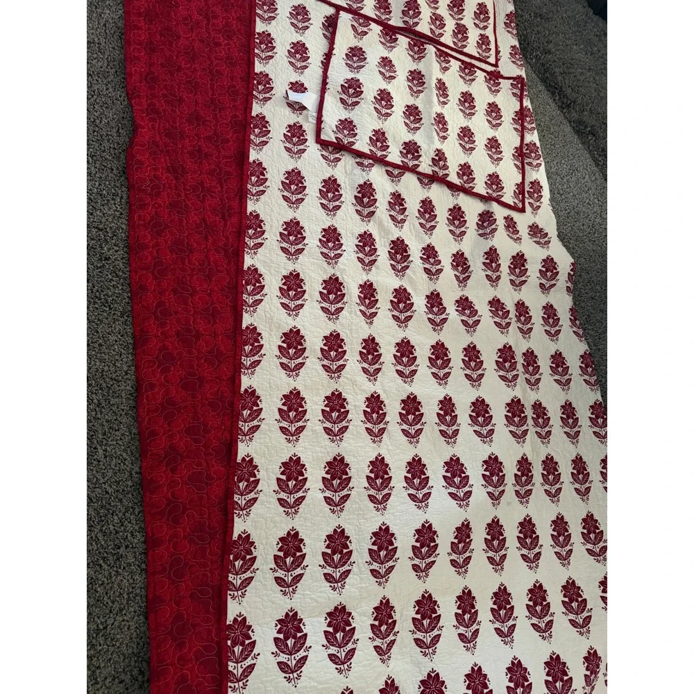 St Nicholas Square Red Floral Quilt Set Full Queen 3pc Reversible Cotton Holiday